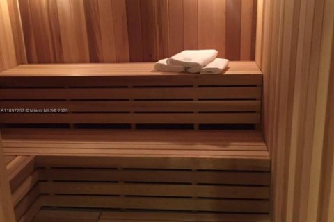 Купить кондоминиум в Дорал, Флорида 1 спальня, 64.85м2, № 2012125 - фото 8