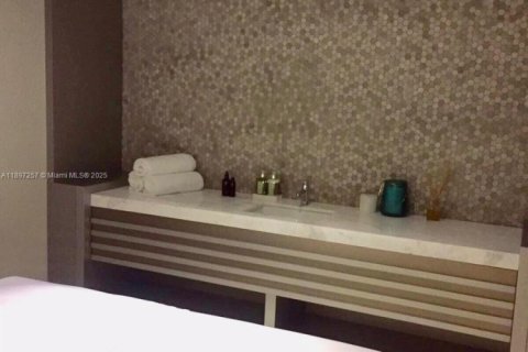 Купить кондоминиум в Дорал, Флорида 1 спальня, 64.85м2, № 2012125 - фото 9