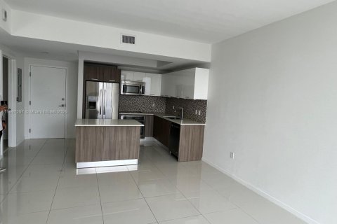 Купить кондоминиум в Дорал, Флорида 1 спальня, 64.85м2, № 2012125 - фото 11