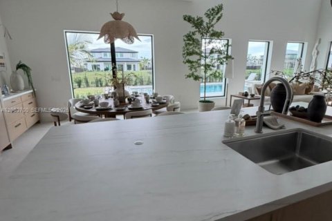 House in Miami Lakes, Florida 6 bedrooms № 2338645 - photo 28