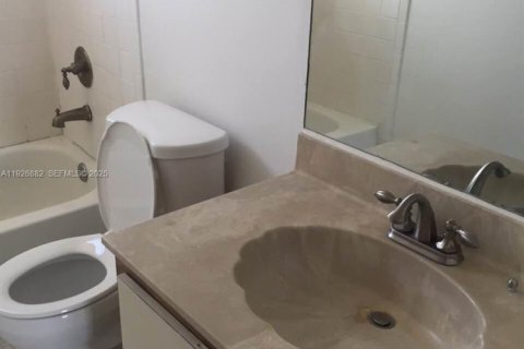 Купить кондоминиум в Майами, Флорида 1 спальня, 104.52м2, № 1985799 - фото 7