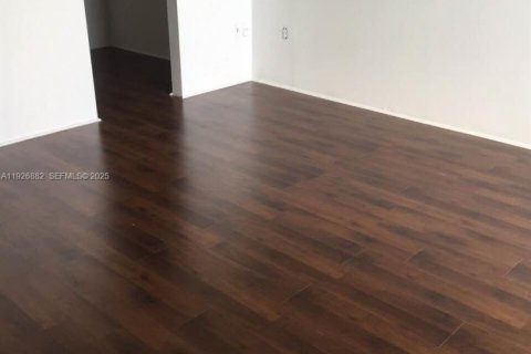 Купить кондоминиум в Майами, Флорида 1 спальня, 104.52м2, № 1985799 - фото 9