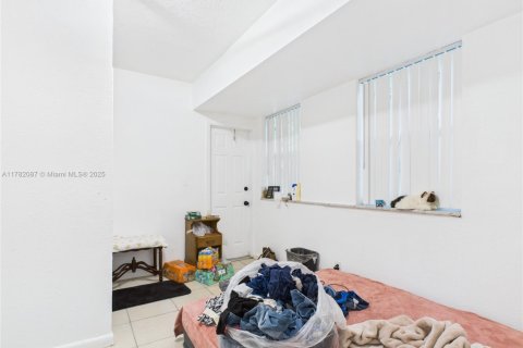 Immobilier commercial à vendre à Fort Lauderdale, Floride: 180.32 m2 № 1923015 - photo 27