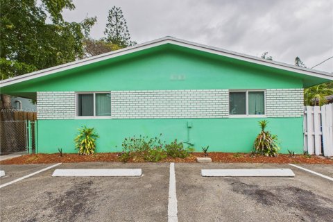 Immobilier commercial à vendre à Fort Lauderdale, Floride: 180.32 m2 № 1923015 - photo 1