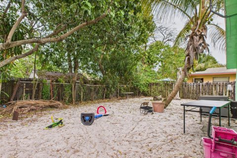 Immobilier commercial à vendre à Fort Lauderdale, Floride: 180.32 m2 № 1923015 - photo 6