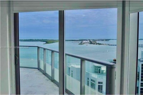 Copropriété à vendre à Miami, Floride: 3 chambres, 121.52 m2 № 2008758 - photo 8