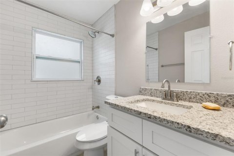 Villa ou maison à vendre à Bradenton, Floride: 3 chambres, 125.05 m2 № 1907811 - photo 24