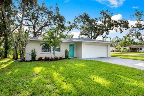 Villa ou maison à vendre à Bradenton, Floride: 3 chambres, 125.05 m2 № 1907811 - photo 1