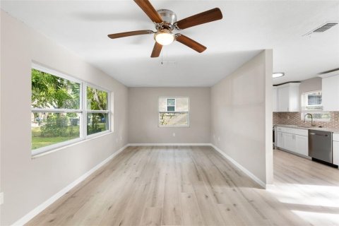 Villa ou maison à vendre à Bradenton, Floride: 3 chambres, 125.05 m2 № 1907811 - photo 7