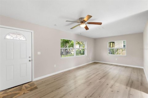 Villa ou maison à vendre à Bradenton, Floride: 3 chambres, 125.05 m2 № 1907811 - photo 6