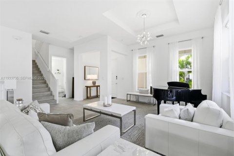 Villa ou maison à louer à Miami, Floride: 4 chambres, 296.17 m2 № 1996876 - photo 19