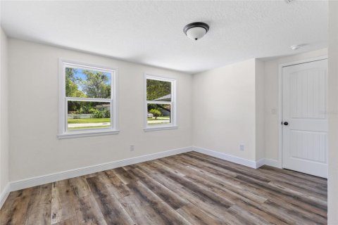 House in Holly Hill, Florida 4 bedrooms, 193.05 sq.m. № 1801936 - photo 23
