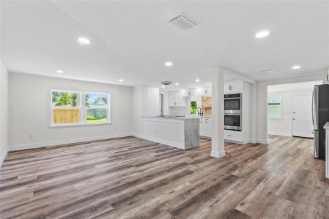 House in Holly Hill, Florida 4 bedrooms, 193.05 sq.m. № 1801936 - photo 26