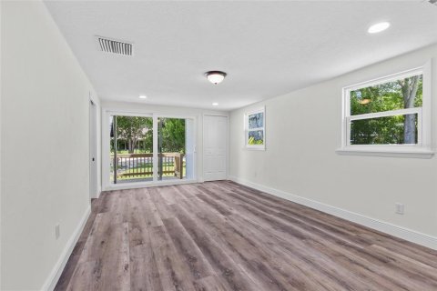 House in Holly Hill, Florida 4 bedrooms, 193.05 sq.m. № 1801936 - photo 11