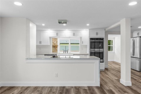 House in Holly Hill, Florida 4 bedrooms, 193.05 sq.m. № 1801936 - photo 2