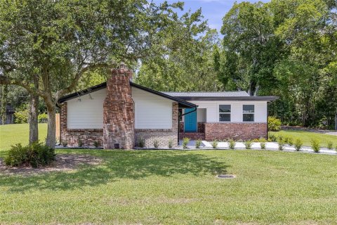 House in Holly Hill, Florida 4 bedrooms, 193.05 sq.m. № 1801936 - photo 15