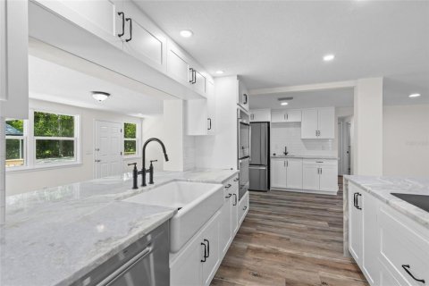 House in Holly Hill, Florida 4 bedrooms, 193.05 sq.m. № 1801936 - photo 6