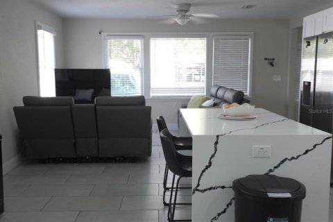 Villa ou maison à vendre à Tampa, Floride: 3 chambres, 119.29 m2 № 2200552 - photo 4