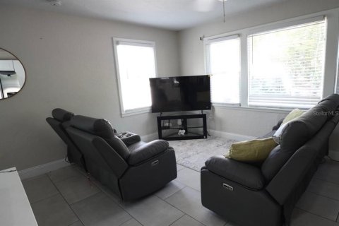 Villa ou maison à vendre à Tampa, Floride: 3 chambres, 119.29 m2 № 2200552 - photo 3