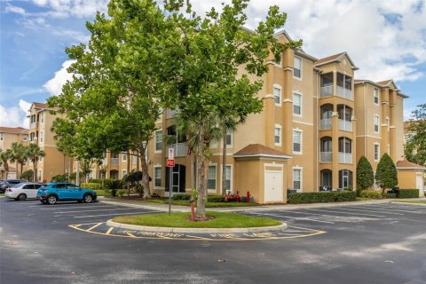 Condo in Kissimmee, Florida, 2 bedrooms  № 1658624 - photo 14