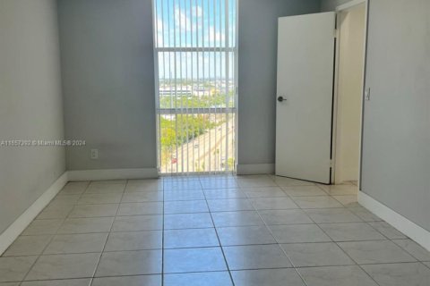 Купить кондоминиум в Норт-Майами, Флорида 2 спальни, 97.55м2, № 1958451 - фото 8