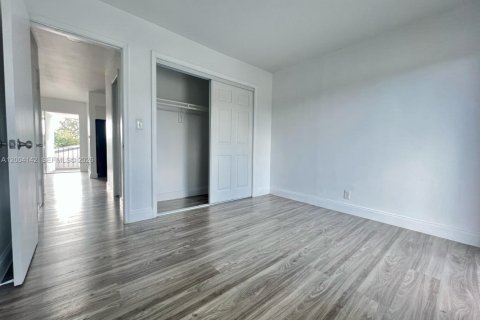 Apartment in Fort Lauderdale, Florida 2 bedrooms, 70.98 sq.m. № 2068304 - photo 10