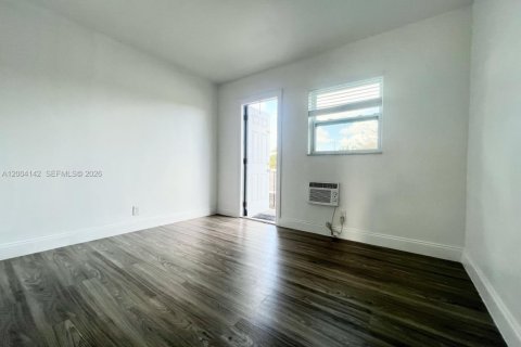 Apartment in Fort Lauderdale, Florida 2 bedrooms, 70.98 sq.m. № 2068304 - photo 9