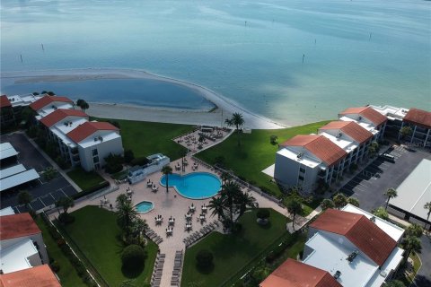 Condo in Clearwater, Florida, 2 bedrooms № 2395855 - photo 10
