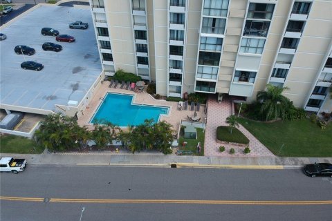 Condo in Clearwater, Florida, 2 bedrooms № 2395855 - photo 6