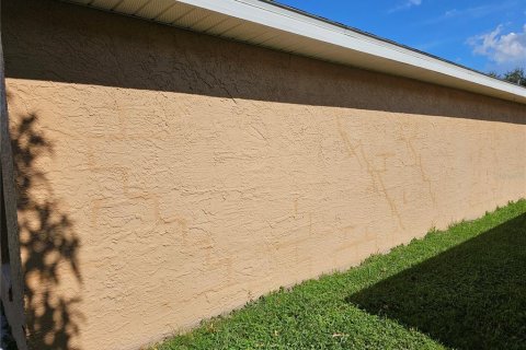 House in Kissimmee, Florida 4 bedrooms, 148.46 sq.m. № 1869782 - photo 23