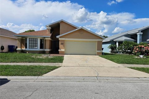 House in Kissimmee, Florida 4 bedrooms, 148.46 sq.m. № 1869782 - photo 1