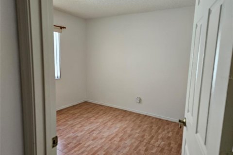 House in Kissimmee, Florida 4 bedrooms, 148.46 sq.m. № 1869782 - photo 11