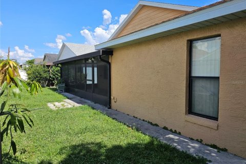 House in Kissimmee, Florida 4 bedrooms, 148.46 sq.m. № 1869782 - photo 21
