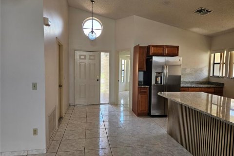 House in Kissimmee, Florida 4 bedrooms, 148.46 sq.m. № 1869782 - photo 6