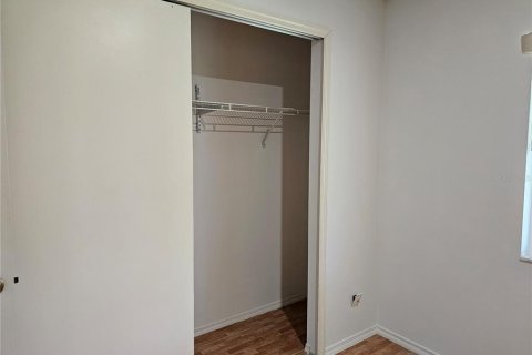 House in Kissimmee, Florida 4 bedrooms, 148.46 sq.m. № 1869782 - photo 13