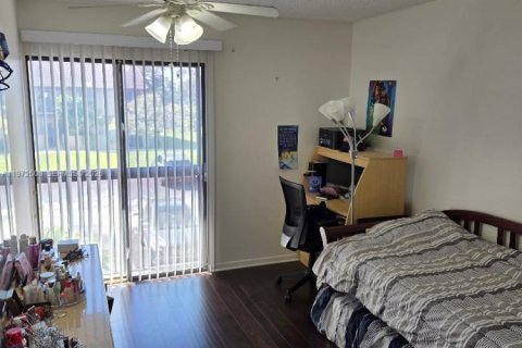 Touwnhouse à louer à Hollywood, Floride: 3 chambres, 176.51 m2 № 2042904 - photo 8