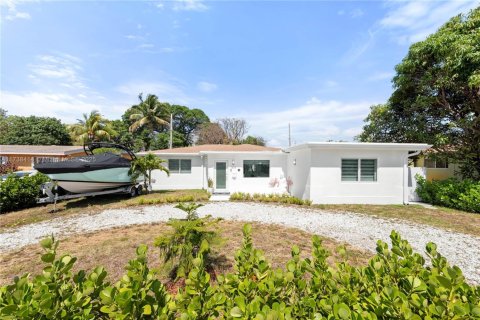 House in Hollywood, Florida 3 bedrooms, 157.93 sq.m. № 1492284 - photo 17