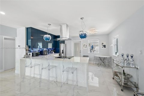 House in Hollywood, Florida 3 bedrooms, 157.93 sq.m. № 1492284 - photo 23