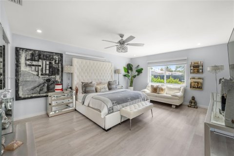 House in Hollywood, Florida 3 bedrooms, 157.93 sq.m. № 1492284 - photo 26