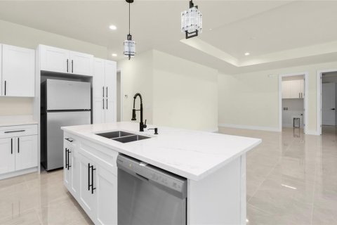 House in Punta Gorda, Florida 3 bedrooms, 146.88 sq.m. № 2113367 - photo 17