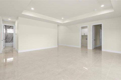 House in Punta Gorda, Florida 3 bedrooms, 146.88 sq.m. № 2113367 - photo 7