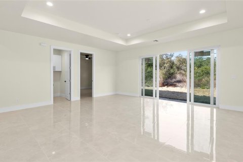 House in Punta Gorda, Florida 3 bedrooms, 146.88 sq.m. № 2113367 - photo 16