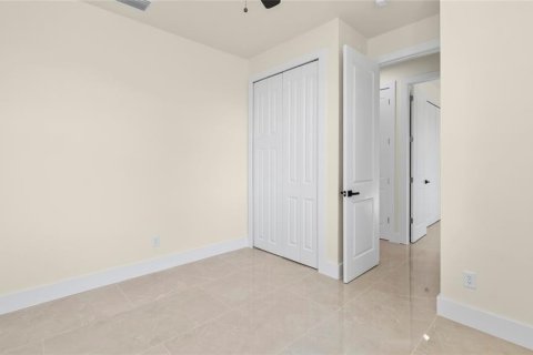 House in Punta Gorda, Florida 3 bedrooms, 146.88 sq.m. № 2113367 - photo 23