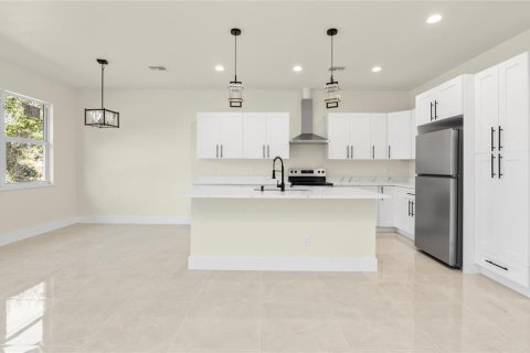 House in Punta Gorda, Florida 3 bedrooms, 146.88 sq.m. № 2113367 - photo 10