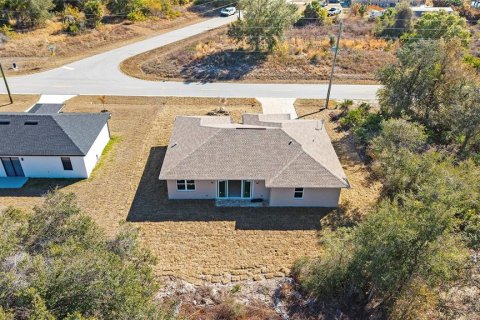 House in Punta Gorda, Florida 3 bedrooms, 146.88 sq.m. № 2113367 - photo 27