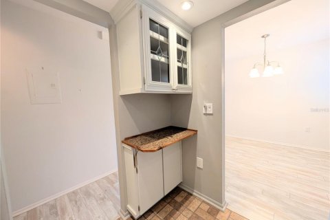 Condo in Bradenton, Florida, 1 bedroom № 2212726 - photo 8