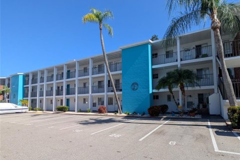 Condo in Bradenton, Florida, 1 bedroom  № 2212726