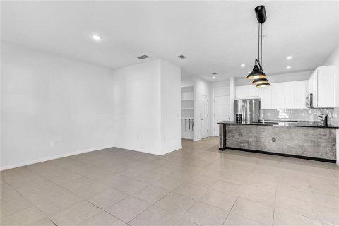 Touwnhouse à vendre à Kissimmee, Floride: 3 chambres, 148.83 m2 № 2124745 - photo 13