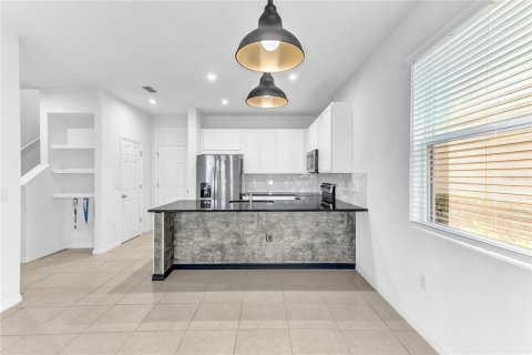 Touwnhouse à vendre à Kissimmee, Floride: 3 chambres, 148.83 m2 № 2124745 - photo 18