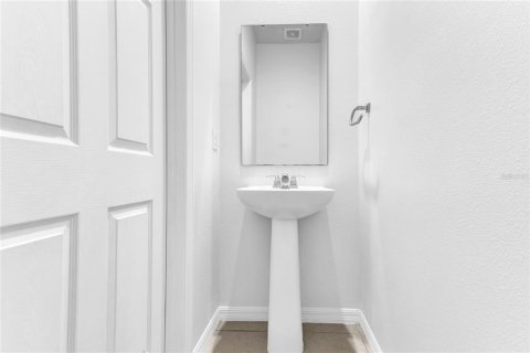 Touwnhouse à vendre à Kissimmee, Floride: 3 chambres, 148.83 m2 № 2124745 - photo 9